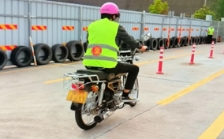 北京岳麓驾校哪家好-城市内开车小技巧以及怎么省油你知道吗？